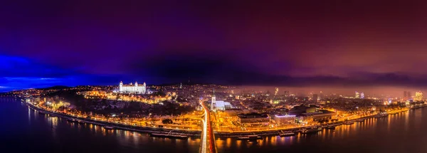 Zimowy Widok Panoramiczny Mostu Snp Bratysławie Słowacja — Zdjęcie stockowe