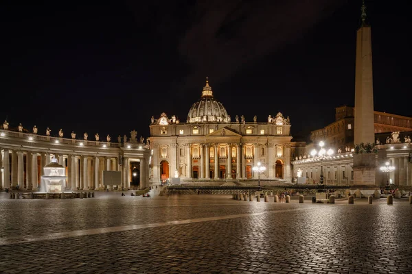 Cattedrale San Pietro Notte Roma — Foto Stock