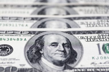 Dolar Kapanışı Konsepti. Amerikan Doları Nakit Para. Yüz Dolarlık Banknotlar