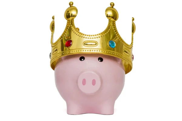 金融赢家或金钱储蓄的黄金概念 粉红色的小猪银行戴着金色皇冠上的白色背景 最好的未来投资 — 图库照片