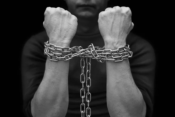 Mãos Masculinas Com Correntes Enroladas Torno Deles Conceito Prisioneiro Conceito — Fotografia de Stock