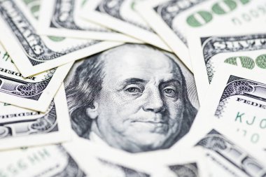 100 dolar faturaları Franklin portre merkezi ile bir daire. Para arka plan