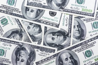 Yüz dolar arka plan olarak kazık. Nakit yüz doları kambiyo doları arka plan görüntüsü yüksek çözünürlüklü