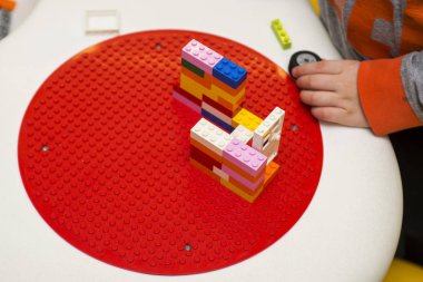 Çocuk tasarımcı toplar. Kids hareket anaokulu ya da evde