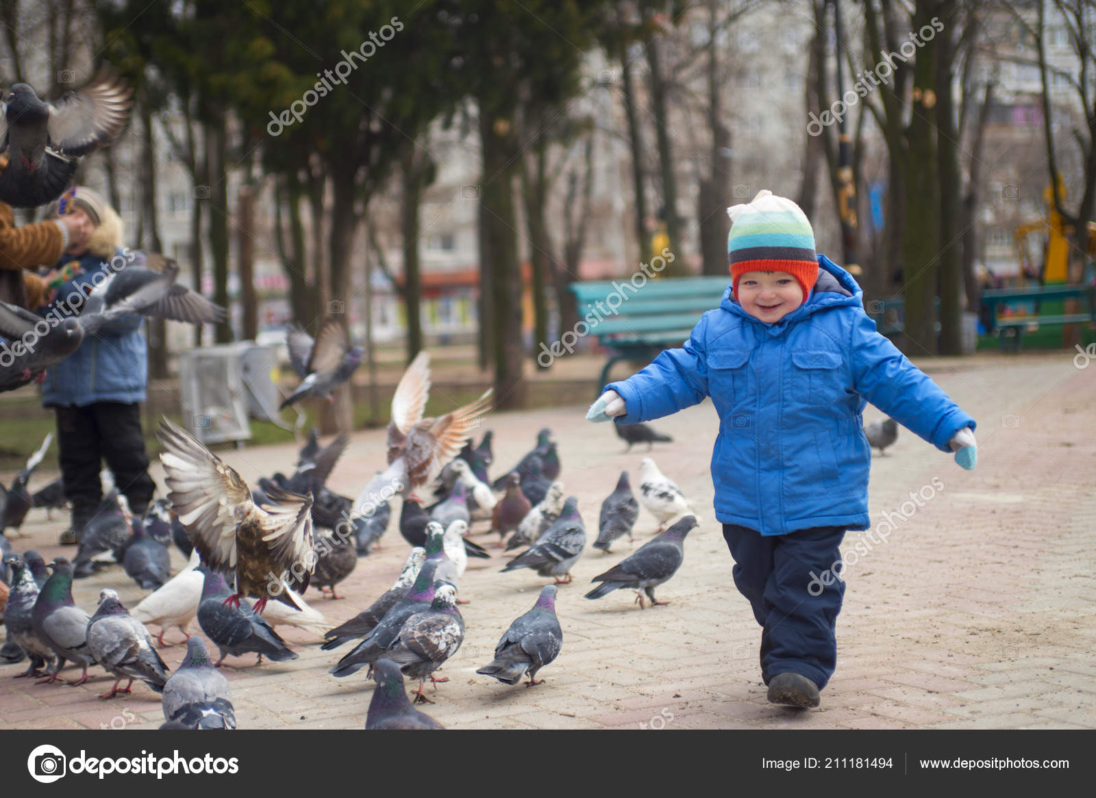 Resultado de imagem para pombos com criancas imagens