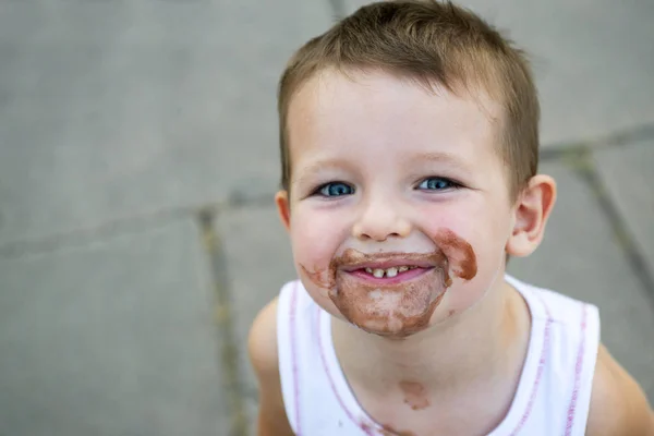 Kid Boy Comer Sorvete — Fotografia de Stock