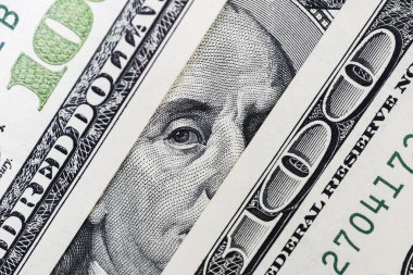 Benjamin Franklin gözleri 100 dolarlık banknot, arka planlar, yakın çekim. 100 dolarlık banknot sadece gözleri Benjamin Franklin