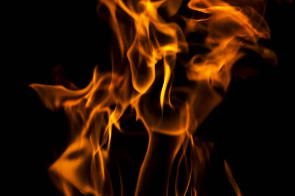 Yangın Alevleri Siyah Arka Planda Soyuttur Koyu Arkaplanda Ateş Yanan — Stok fotoğraf