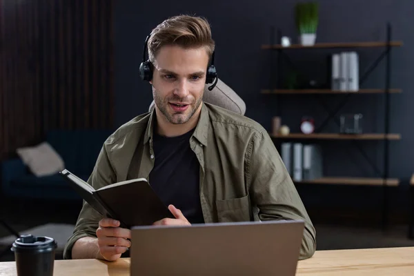 Portrait of handsome smiling young man studying online. Online education, remote working, home education. Online meeting, video call, video conference, courses online — Stock Photo, Image