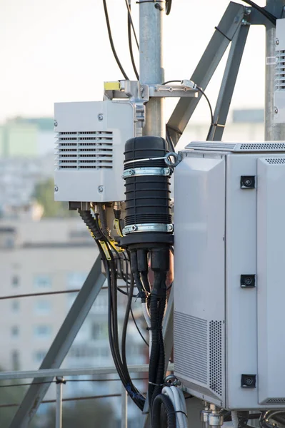 Equipos Alta Frecuencia Con Alimentador Antena Para Redes Telecomunicaciones —  Fotos de Stock