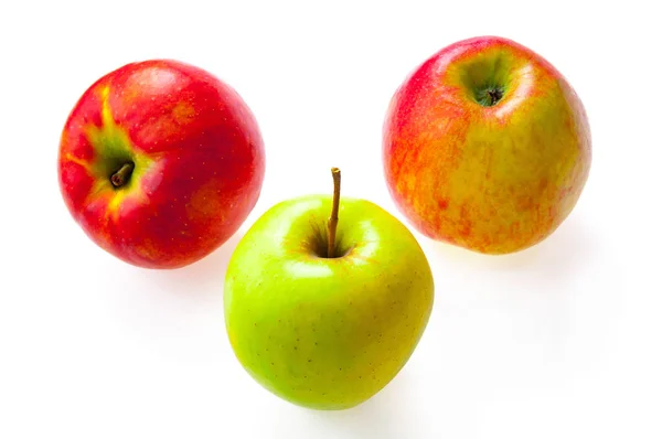 Olgun Elmalar Beyaz Arkaplanda Izole Edilmiş — Stok fotoğraf