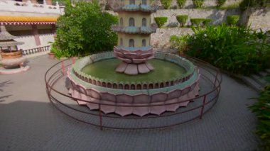 Tayland renkli binalar ile güzel bir antik yer görünümünü