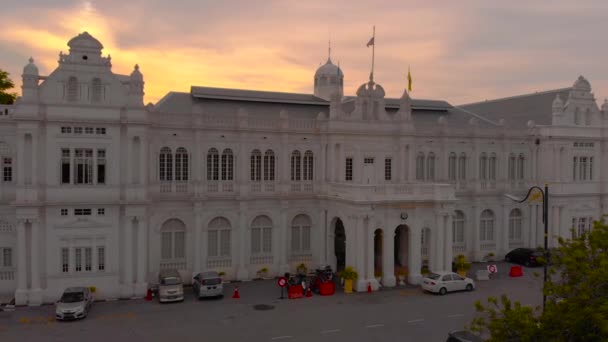 Penang Maleisië - mei 2, 2018: luchtfoto van het stadhuis van Georgetown — Stockvideo