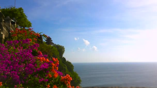 Veduta del Tempio di Uluwatu, Pura Luhur Uluwatu, sull'isola di Bali, Indonesia — Video Stock