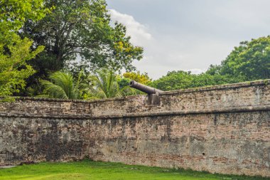 Fort Cornwallis Georgetown, Penang, İngiliz Doğu Hindistan şirketi tarafından geç 18. yüzyılda inşa edilmiş bir yıldız kale, Malezya en büyük ayakta kalede.