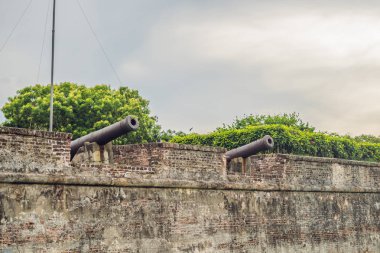 Fort Cornwallis Georgetown, Penang, İngiliz Doğu Hindistan şirketi tarafından geç 18. yüzyılda inşa edilmiş bir yıldız kale, Malezya en büyük ayakta kalede.