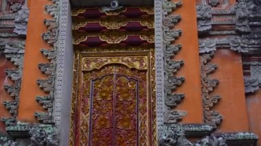 Steadicam Pura Taman Saraswati Tapınağı, Ubud bir kadeh. Bali