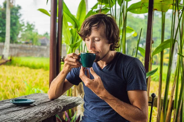 Ember Kávét Café Veranda Közelében Rizs Teraszok Bali Indonézia — Stock Fotó