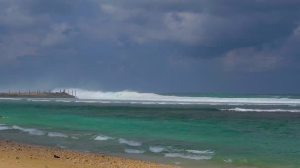 Paysage Marin Avec Grandes Vagues Sur Plage Melasti Sur Île — Video