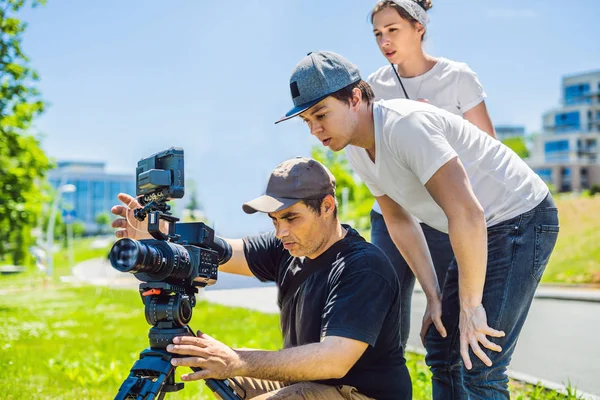 Cameraman Director Assistant Commercial Production Exterior Set — Stock Photo, Image