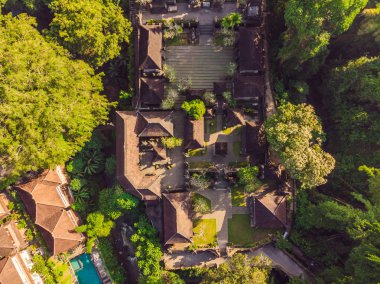 Ubud Bali Adası Pura Gunung Lebah Tapınağı nın hava atış