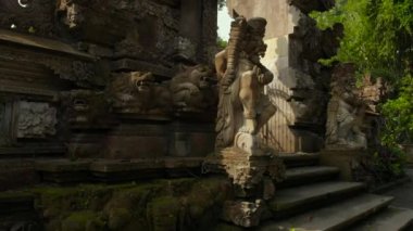 Steadicam atış Ubud Bali Adası Pura Gunung Lebah Tapınağı