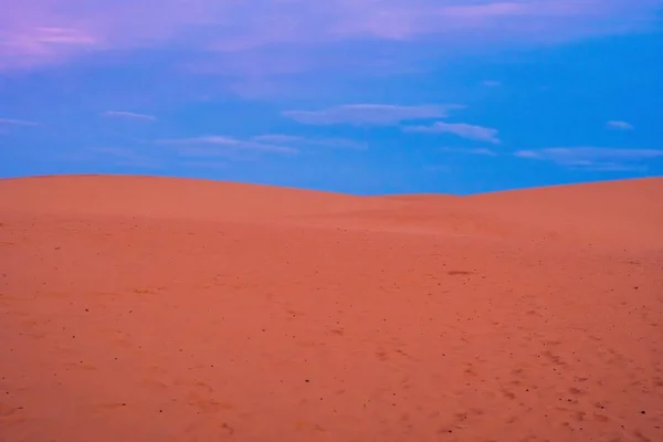 The Red Desert in Vietnam at dawn. Looks like cold desert on Mars — Stock Photo, Image