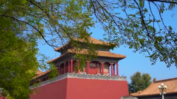 Steadicam shot of a inner part of the Forbidden city - ancient palace of Chinas emperor — Stock Video