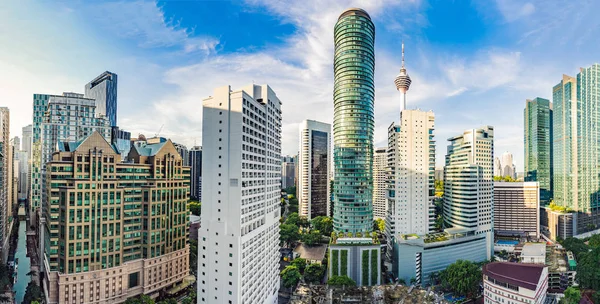 Kuala Lumpur Malezya Şehir Merkezi Manzarası Içinde Gökdelenler — Stok fotoğraf