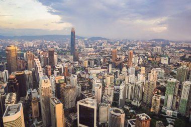 Kuala lumpur cityscape. Gün batımı gökdelenler içinde Malaysia bina panoramik manzaraya Kuala Lumpur şehir manzarası akşam. Kuala Lumpur yeni landmark bekleniyor - Kl118 Kulesi, hangi-ecek var olmak