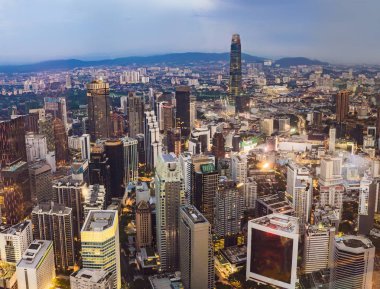 Kuala lumpur cityscape. Kuala Lumpur şehir manzarası akşam Kuala Lumpur - Kl118 Kulesi, Malezya yeni cazibe bina günbatımı gökdelenler, panoramik hangi-ecek var olmak yüksek kulesinde