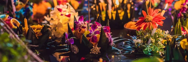 Loy Krathong festival, People buy flowers and candle to light and float on water to celebrate the Loy Krathong festival in Thailand BANNER, LONG FORMAT — Stock Photo, Image