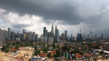 Büyük bir şantiye ile Kuala Lumpur şehir merkezitimelapse atış