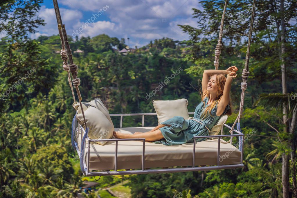 swinging-in-columbus-oh