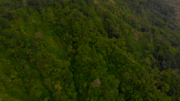 Aerial Shot av Batur vulkanen på Bali Island, Indonesien — Stockvideo