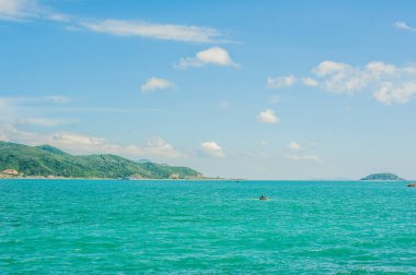 Nha Trang ve Hon Chong cape, Bahçe taş, Nha Trang popüler turistik tepelerden tepelerin görünümü. Vietnam