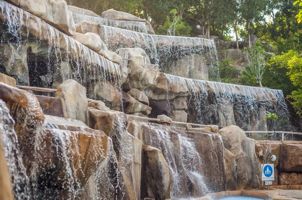 Yapay şelale Park maden yaylar