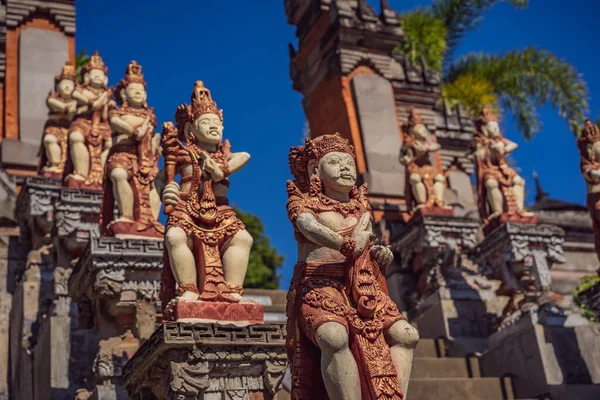 Buddisttempel Brahma Vihara Arama Banjar Bali, Indonesien — Stockfoto