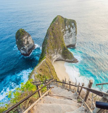 Manta Körfezi veya Kelingking Sahili Nusa Penida Adası, Bali, Endonezya