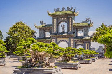 Chua Linh Ung Bai Ama Tapınak, Da Nang, Vietnam 'daki Buda Tapınağı