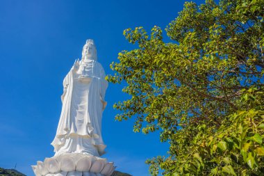 Chua Linh Ung Bai Ama Tapınak, Da Nang, Vietnam 'daki Buda Tapınağı