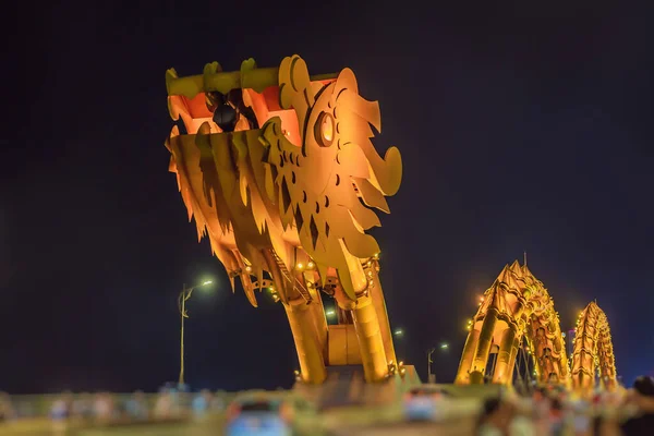 Drachenflussbrücke Rong Bridge in da nang, Vietnam — Stockfoto