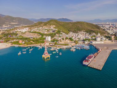 Nha Trang plajındaki teleferik. İHA 'dan hava görüntüsü