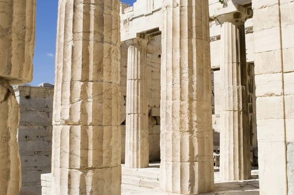 Kolumny Akropolu Atenach Grecji — Zdjęcie stockowe