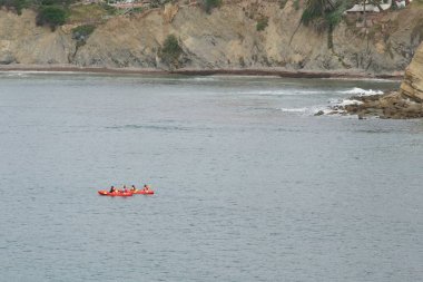 Pasifik Okyanusu'nda kayak