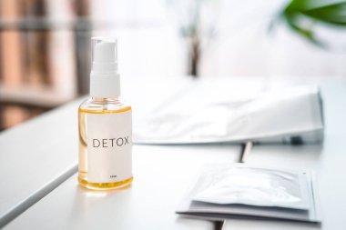 Spa yüz, saç, vücut yağı, tedavi yaşlanma anti temizleyici. Güzellik sektörünün, marka mockup, paket tasarım şablonu. 