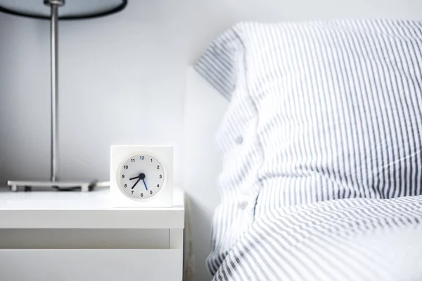 Morning Alarm Clock White Bedroom Interior Copyspace Text Minimalist Concept — Stock Photo, Image