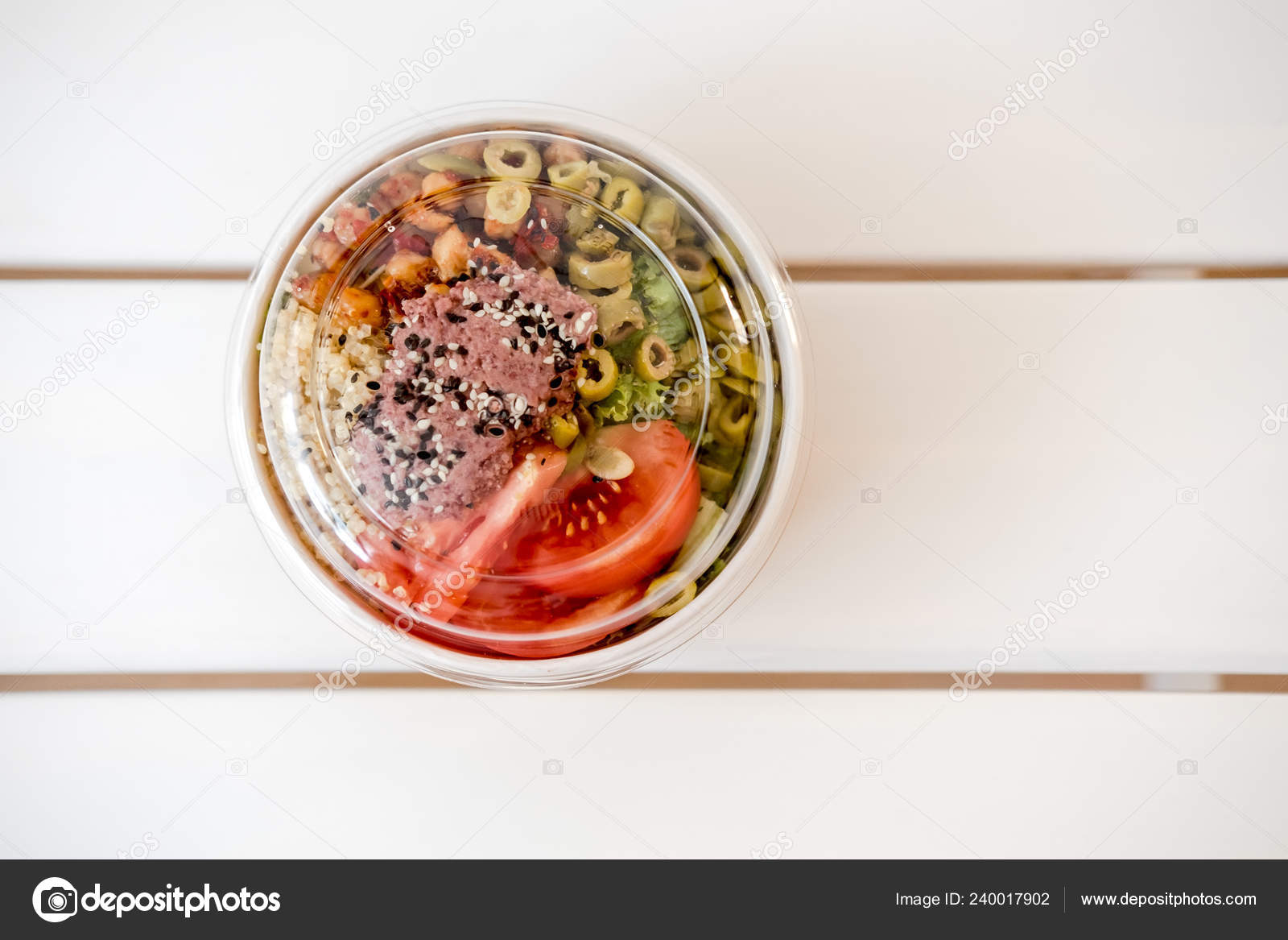 Download Take Away Salad Disposable Paper Bowl White Background Minimalism Food Stock Photo Image By C Julypi 240017902