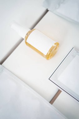 Vücut, cilt bakım ürünleri. Maske, petrol, bodur, bakımı, anti aging tedavi. Güzellik sektörünün, mockup, paket tasarım şablonu marka. Beyaz beyaz, Minimalizm flatlay üzerinde
