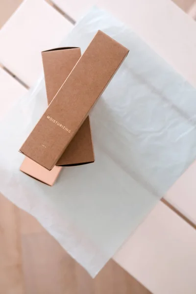 Beleza produtos artesanais caixas de embalagem de papel — Fotografia de Stock